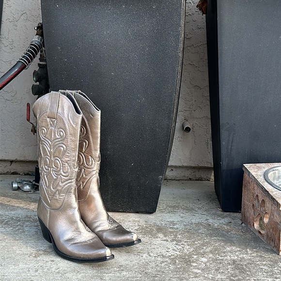 Cowboy Boots - Picture 10 of 11